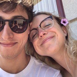 Meet your Posher, Madeline